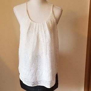 Lucky Brand embroidered white tank EUC. sz small